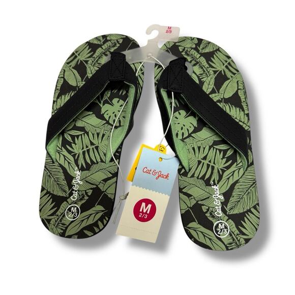 Cat & Jack Black and Green Kids Flip Flops Cal Leaf Print 2/3 - Picture 3 of 4